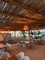 Jessica's Studios & Apartments