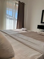 Jessica's Studios & Apartments