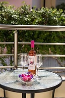 Jessica's Studios & Apartments