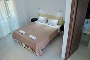 Jessica's Studios & Apartments