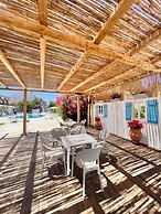 Jessica's Studios & Apartments