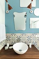 Belle Epoque House of Mirror