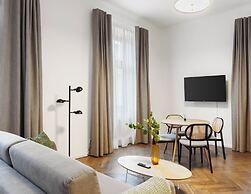 limehome Prague Halkova