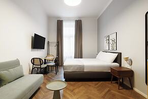 limehome Prague Halkova