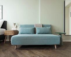 limehome Prague Halkova