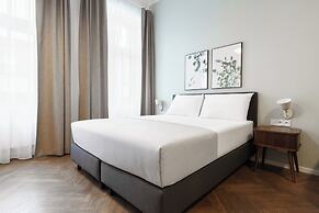 limehome Prague Halkova