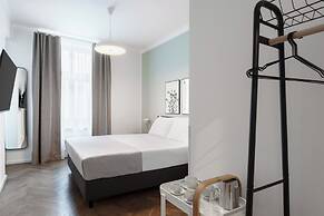 limehome Prague Halkova