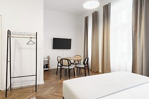 limehome Prague Halkova