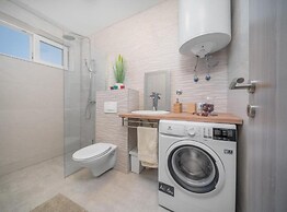 Exclusive Retreat With Private Pool in Novalja