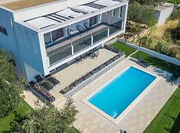 Exclusive Retreat With Private Pool in Novalja