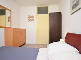 Airy and Comfortable Apartment With Loggia