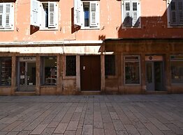 Sweet and Winding Centre Lodge