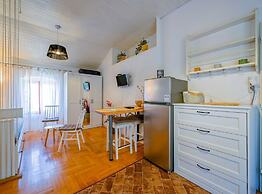 Snug and Stylish Downtown Rovinj Apartment