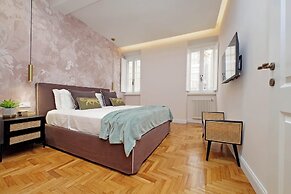 YCH-Luxury home near Piazza Venezia