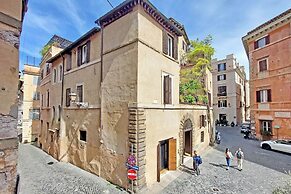 YCH-Luxury home near Piazza Venezia