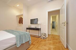 YCH-Luxury home near Piazza Venezia