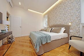 YCH-Luxury home near Piazza Venezia