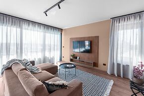 Luxury Home With Bubble Bath and sea View