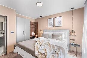 Luxury Home With Bubble Bath and sea View