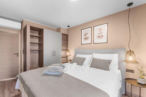 Luxury Home With Bubble Bath and sea View