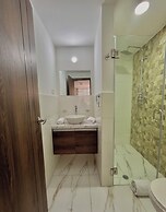 Hotel RYA Center