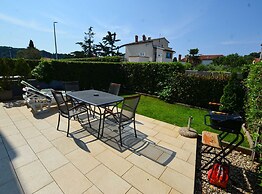 Family Friendly Spacious Apartment With Garden and Terrace