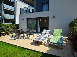 Family Friendly Spacious Apartment With Garden and Terrace