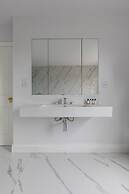 Radipole Road IV by Onefinestay