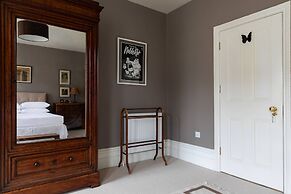 Radipole Road IV by Onefinestay