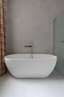 Radipole Road IV by Onefinestay