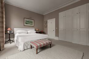 Radipole Road IV by Onefinestay