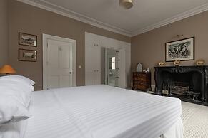 Radipole Road IV by Onefinestay