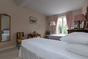 Radipole Road IV by Onefinestay