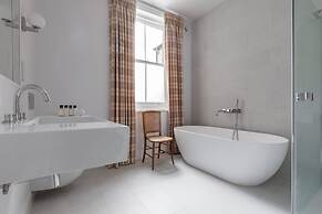 Radipole Road IV by Onefinestay