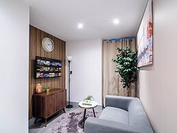Bradford Bliss Apartment
