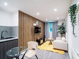 Bradford Bliss Apartment - Sleeps 2