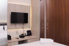 Fancy And Nice Studio At Grand Kamala Lagoon Apartment