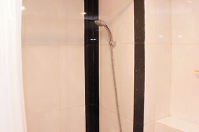 Fancy And Nice Studio At Grand Kamala Lagoon Apartment