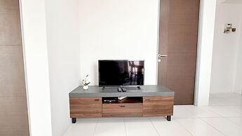 Nice And Comfortable Stay 2Br At Tamansari Prospero Sidoarjo Apartment