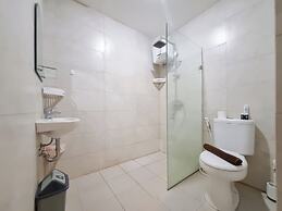 Elegant And Spacious 2Br Loft Green Park Yogyakarta Apartment