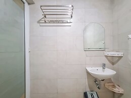 Elegant And Spacious 2Br Loft Green Park Yogyakarta Apartment