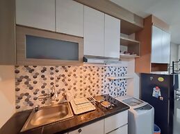 Elegant And Spacious 2Br Loft Green Park Yogyakarta Apartment