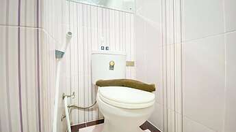 Good And Homey 1Br Apartment Mt Haryono Residence