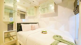 Good And Homey 1Br Apartment Mt Haryono Residence