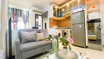 Good And Homey 1Br Apartment Mt Haryono Residence