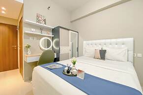 Warm And Simply Studio At Royal Sentul Park Apartment