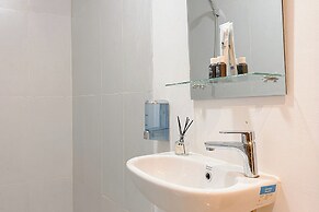 Warm And Simply Studio At Royal Sentul Park Apartment