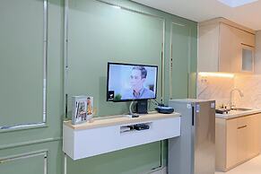 Warm And Simply Studio At Royal Sentul Park Apartment