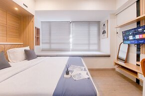 Good Choice And Homey Studio Apartment At Collins Boulevard