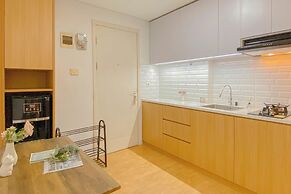 Good And Cozy 2Br Apartment Patraland Urbano